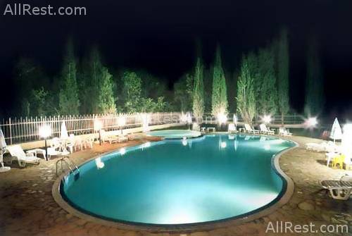 Ritza Hotel 11
